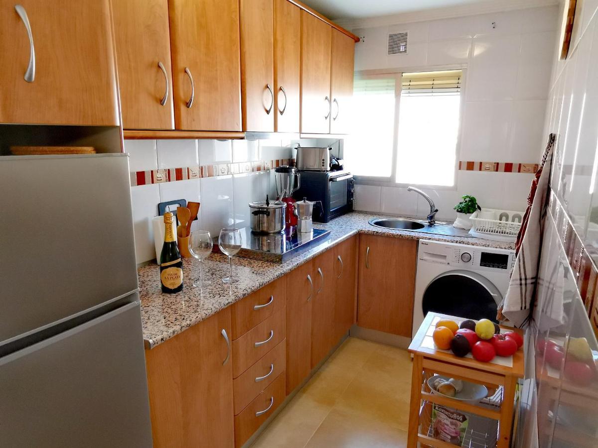 Apartamento Regina Apartment Фуeнхирола Екстериор снимка